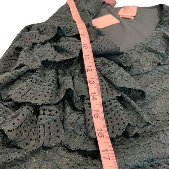 Saylor Emerald Lace Millie Midi Dress Tiered Lace Zipper Back Lined Size XS - Picture 12 of 14